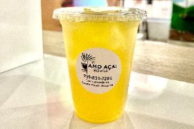 Freshly squeezed yellow lemons, water