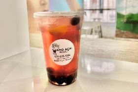 green tea blueberry slim life, sparkling water, lime, agave